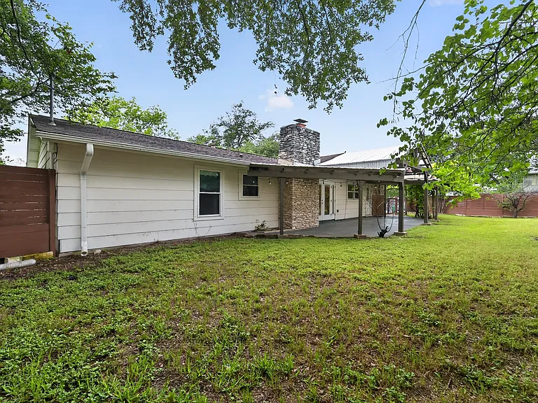 6700 La Salle Dr — Photo 33
