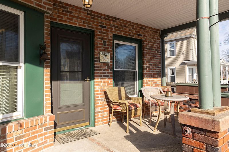 4th image of 49 Orville Street