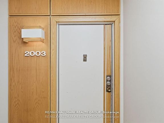 5th image of 71 Somerset St W #2003