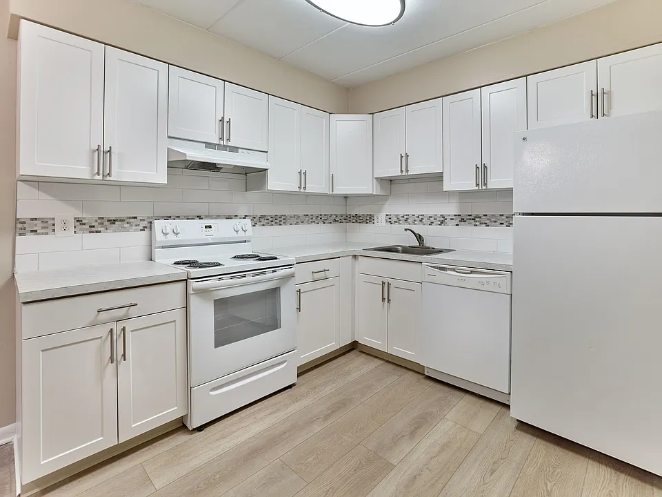 Eldorado - Newly Renovated Kitchen