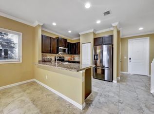 346 NE 47th Pl, Deerfield Beach, FL 33064