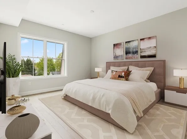 131 Eliot St #402, Milton, MA 02186