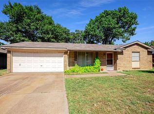 2509 Hollywood Dr, Arlington, TX 76013