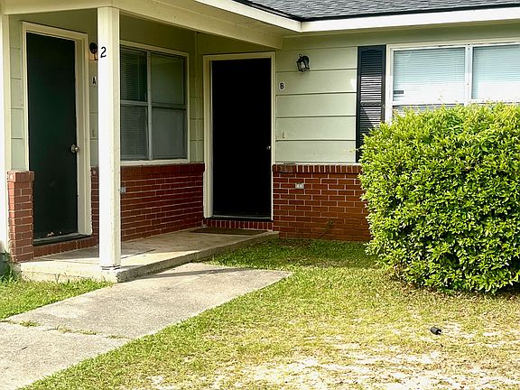 5th image of 2 Shanna Cir #B