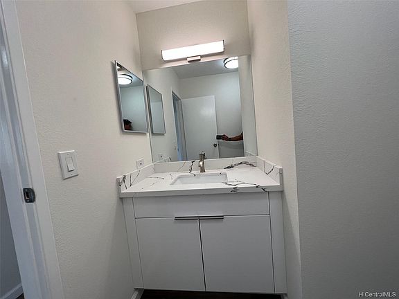 3rd image of 92-1144 Panana St APT 333