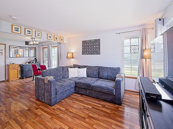 4th image of 39649 N Warren Ln