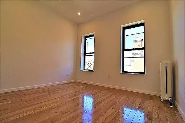 1st image of 190 Wadsworth Ave APT 40
