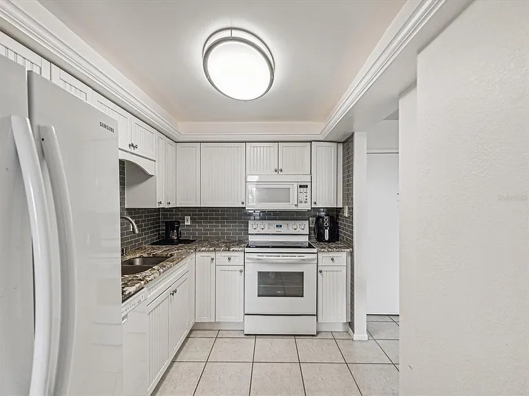 255 Dolphin Point #501 — Photo 9