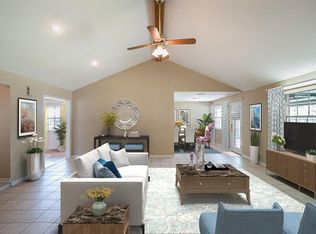2102 E Linwood Oaks St, Pearland, TX 77581