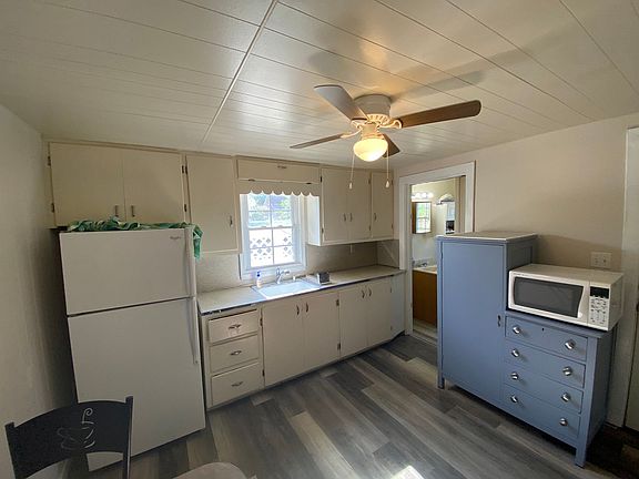 3rd image of 419R Anna Ave