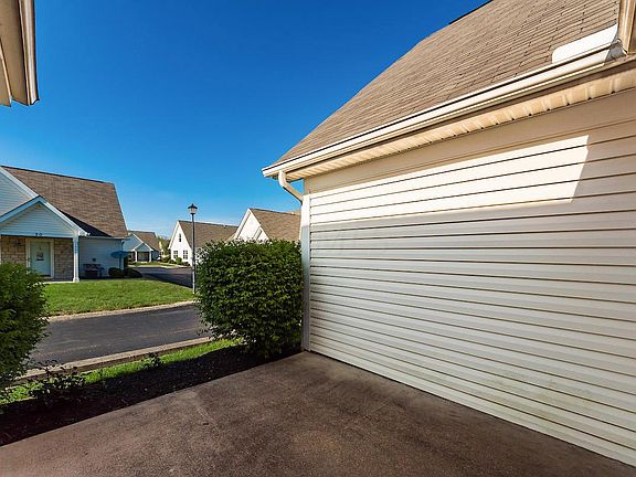 5th image of 7891 Meadowlark Ln S