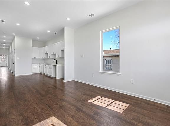 4th image of 2857 Law St #2857