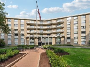 3400 Wooster Rd APT 521, Rocky River, OH 44116