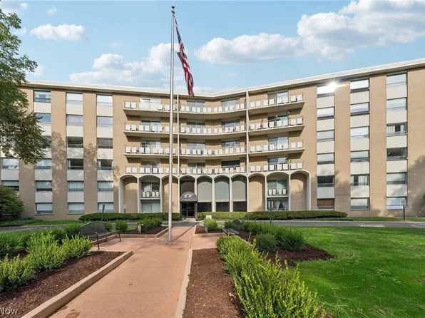 3400 Wooster Rd APT 521, Rocky River, OH 44116