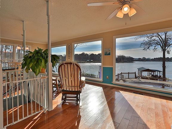 5th image of 24 Lake Shore Ct