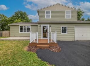 4211 Inverrary Dr, Liverpool, NY 13090