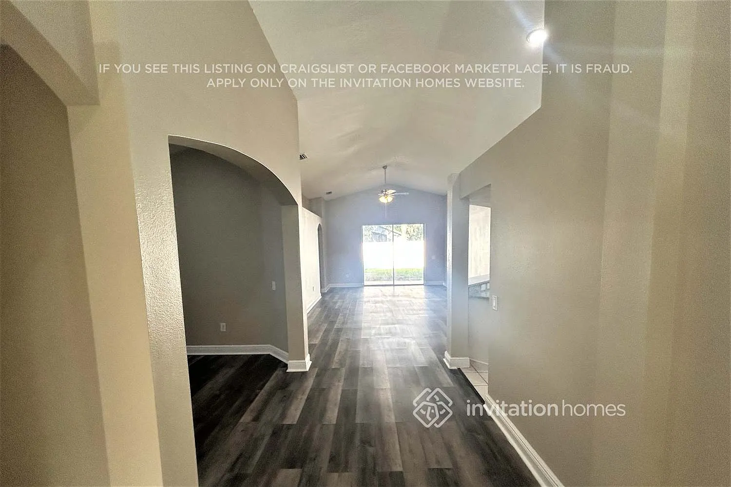 513 Somerstone Dr Valrico, FL 33594 — Photo 2