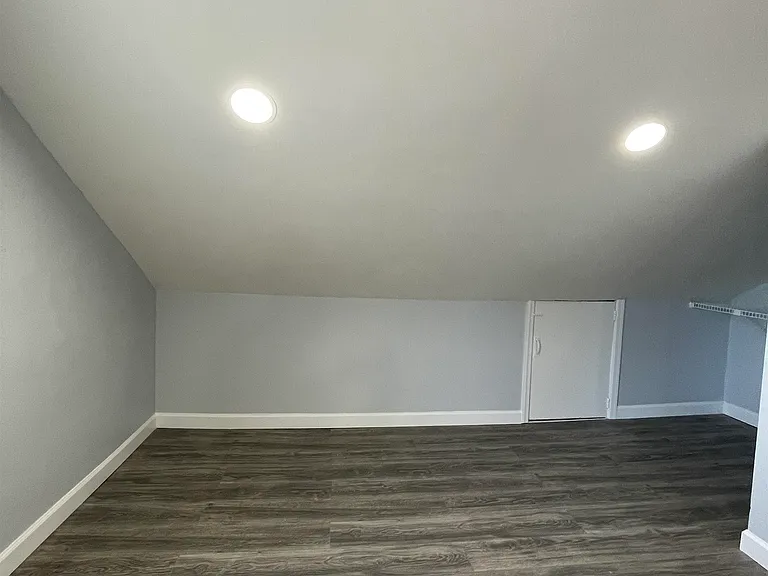 68 Jefferson Ave — Photo 13