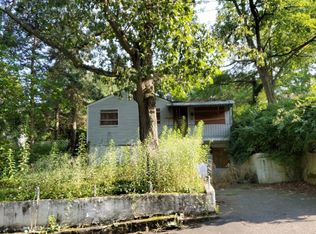 30 Ridgedale Ave, Farmingville, NY 11738