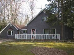 10816 Chickagami Trl, Brutus, MI 49716