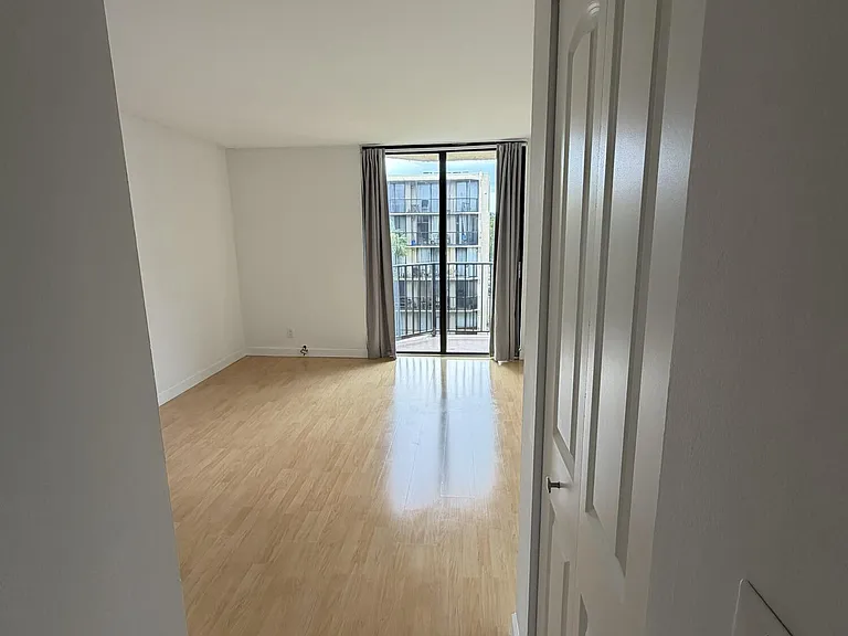 3590 Blue Lake Dr #405 — Photo 2