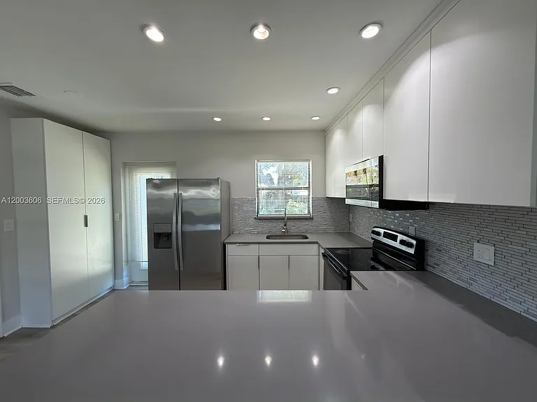 1325 NW 11th St #C1325 — Photo 20