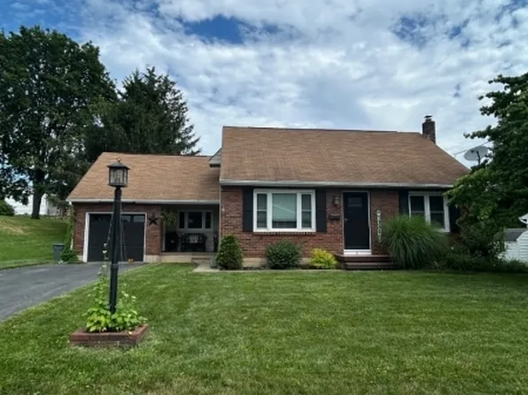 2 Lyons Ct, Alpha Boro, NJ 08865