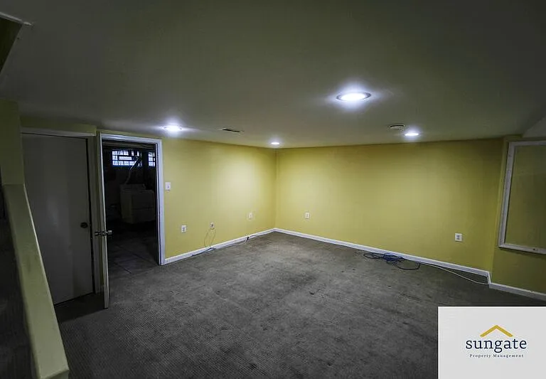 8616 Pleasant Plains Rd — Photo 26