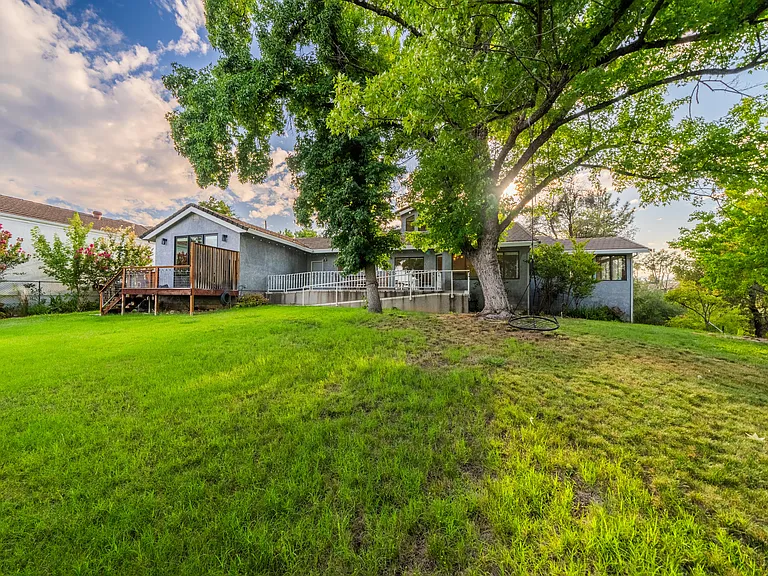2820 Panorama Dr — Photo 43