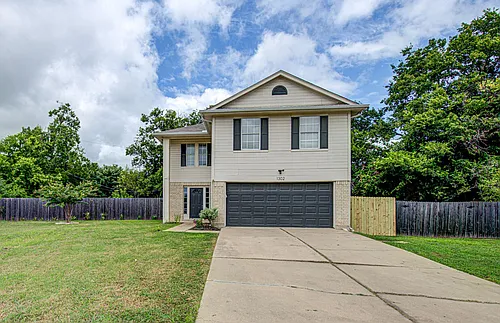 1302 Crete Ln Photo 1