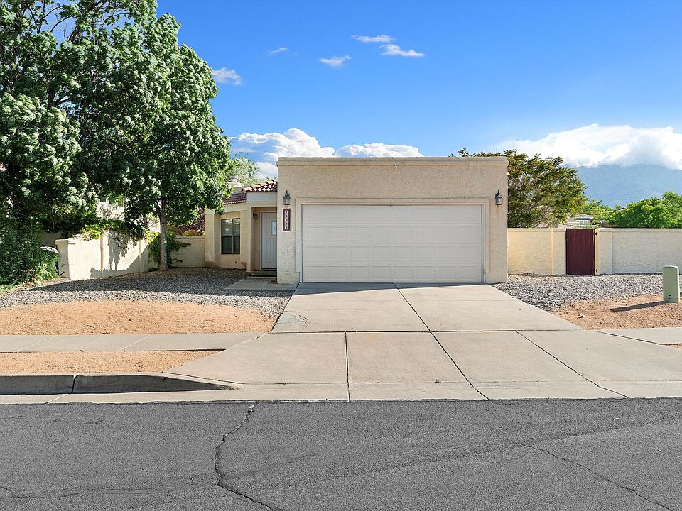 1st image of 10929 Malaguena Ln NE