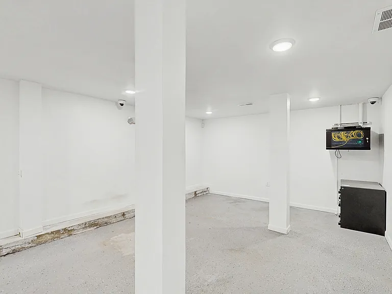 1722 Atlantic Ave — Photo 35