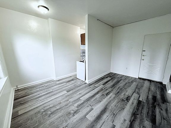4th image of 5431 Stanton Ave APT 3