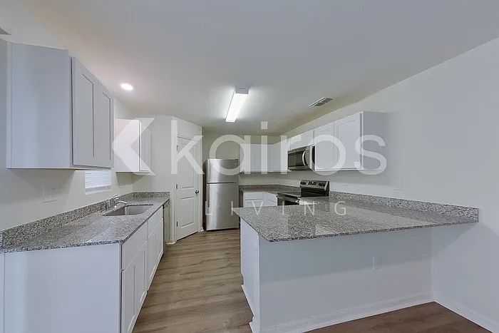 21262 Quesada Ave — Photo 5