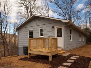 352 Bennett Rd, Candler, NC 28715