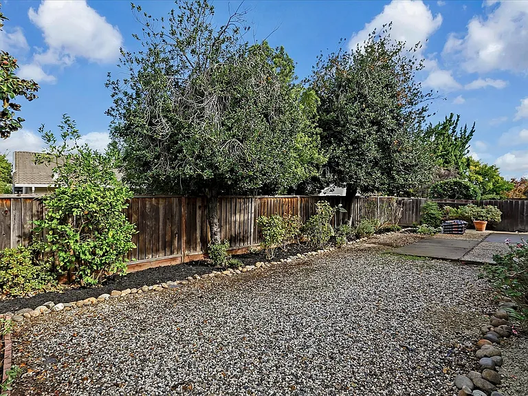1471 La Paz Ct — Photo 41