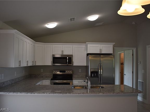 3rd image of 3746 NE 16th Place Cpe