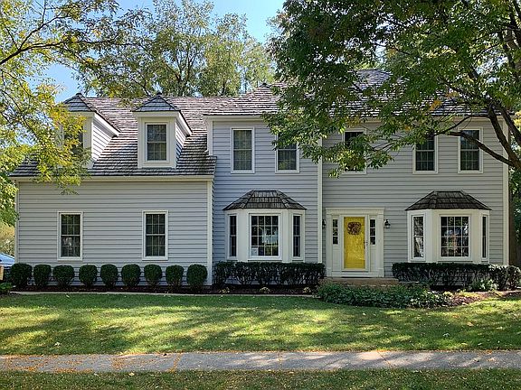 2nd image of 4301 Longmeadow Dr