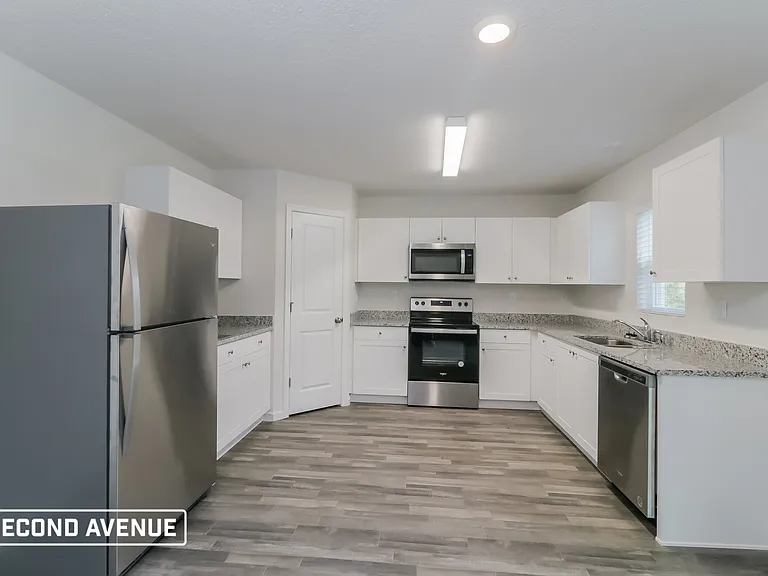 2315 W Striblin Dr — Photo 3