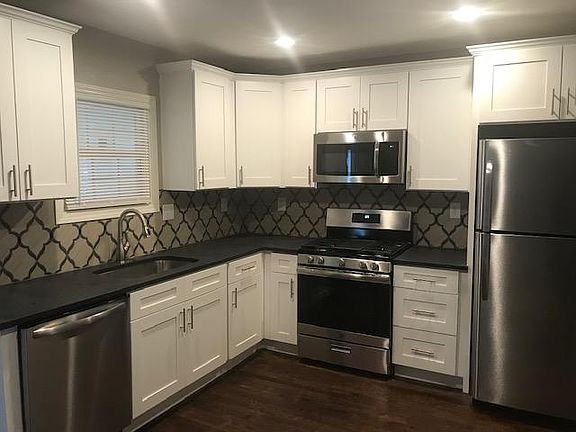 3rd image of 721 W 77th St