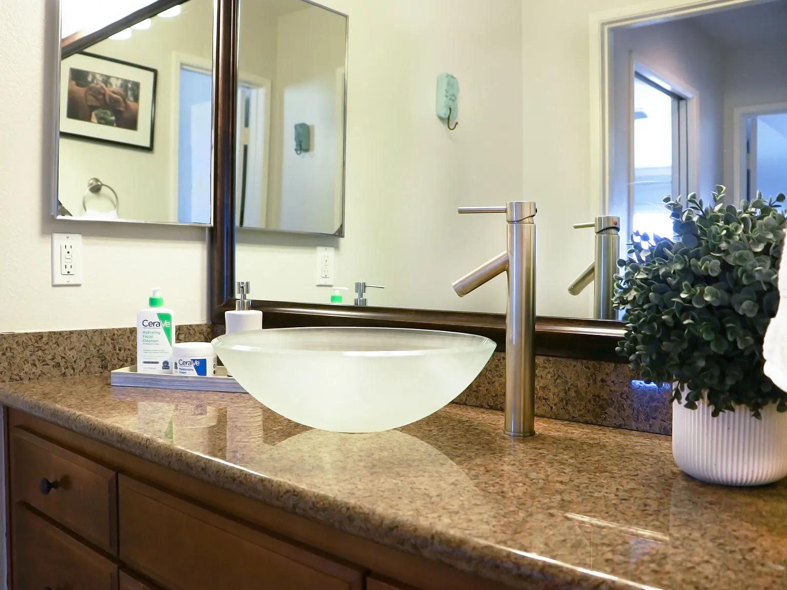 1 bed, 800 sqft, $3,100 — Photo 4