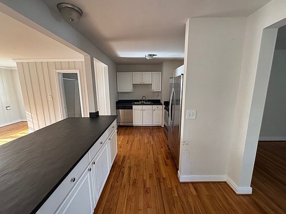 2nd image of 6515 Wessex Ln