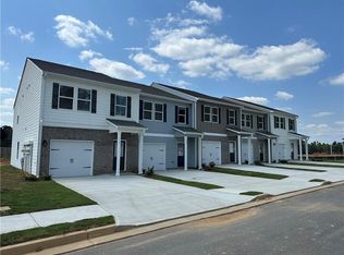140 Green Row, Calhoun, GA 30701