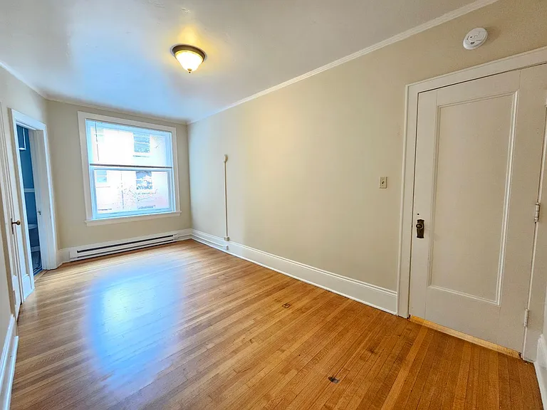 Knickerbocker Apartments — Photo 46