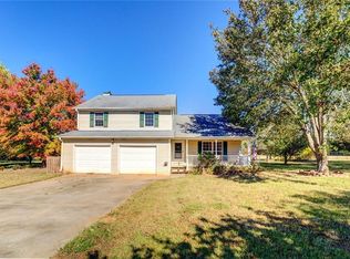 105 Cedar Ridge Rd, Locust Grove, GA 30248