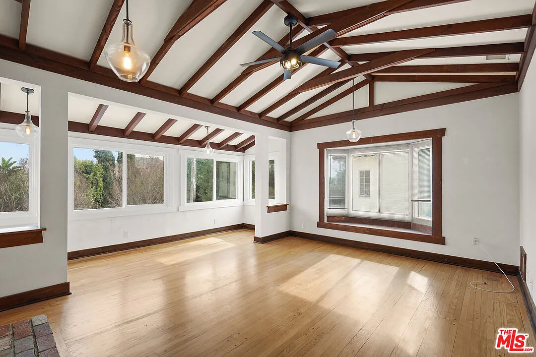 2 bed, 2.0 bath, 1000 sqft, $3,700 — Photo 1