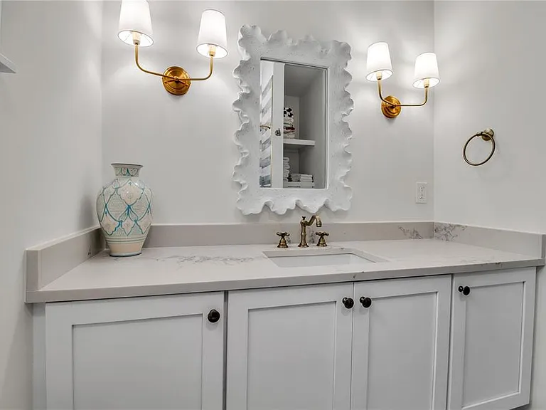 6979 Longboat Dr S — Photo 18