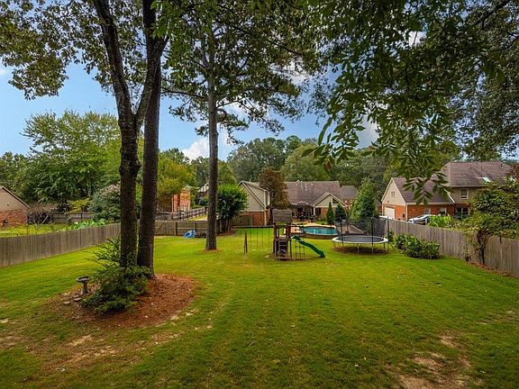 5th image of 2899 Oakleigh Ln