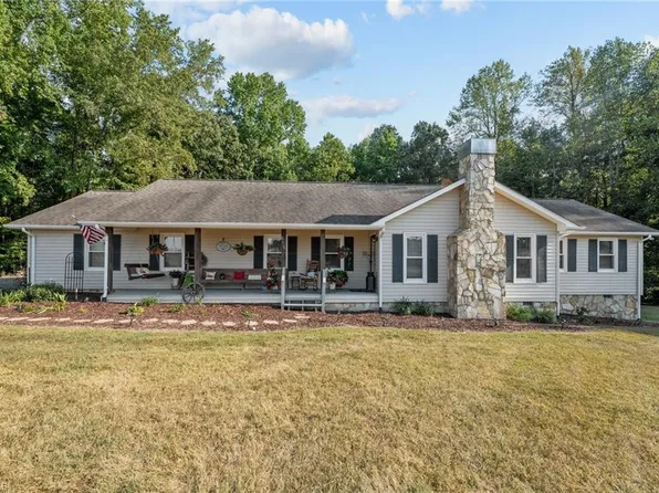 6116 Frieden Church Rd, Gibsonville, NC 27249