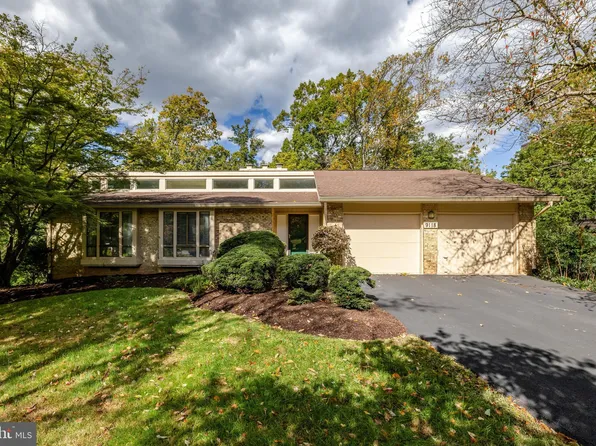 9118 Cricklewood Ct, Vienna, VA 22182